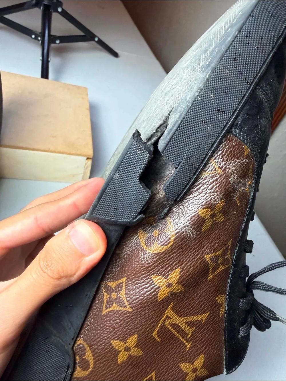 Damage Louis Vuitton Match-Up Sneaker Monogram Brown Sz 10 UK / 11 US CRACKED